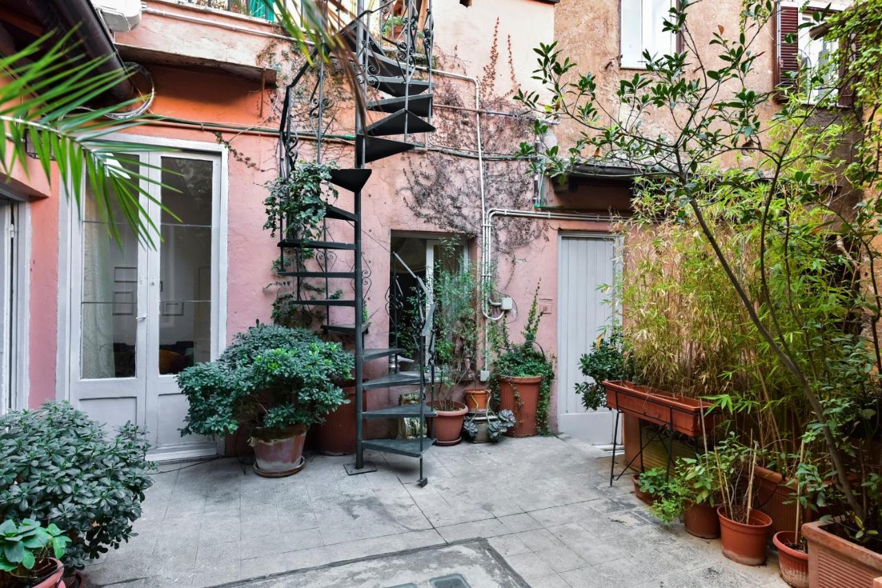 Monti Secret Garden Roma Exterior foto
